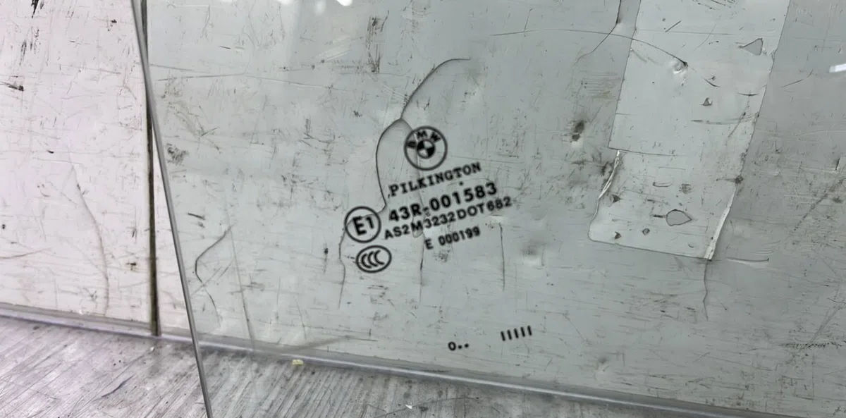Glace porte ar g BMW SERIE 1 E87 PHASE 2 occasion