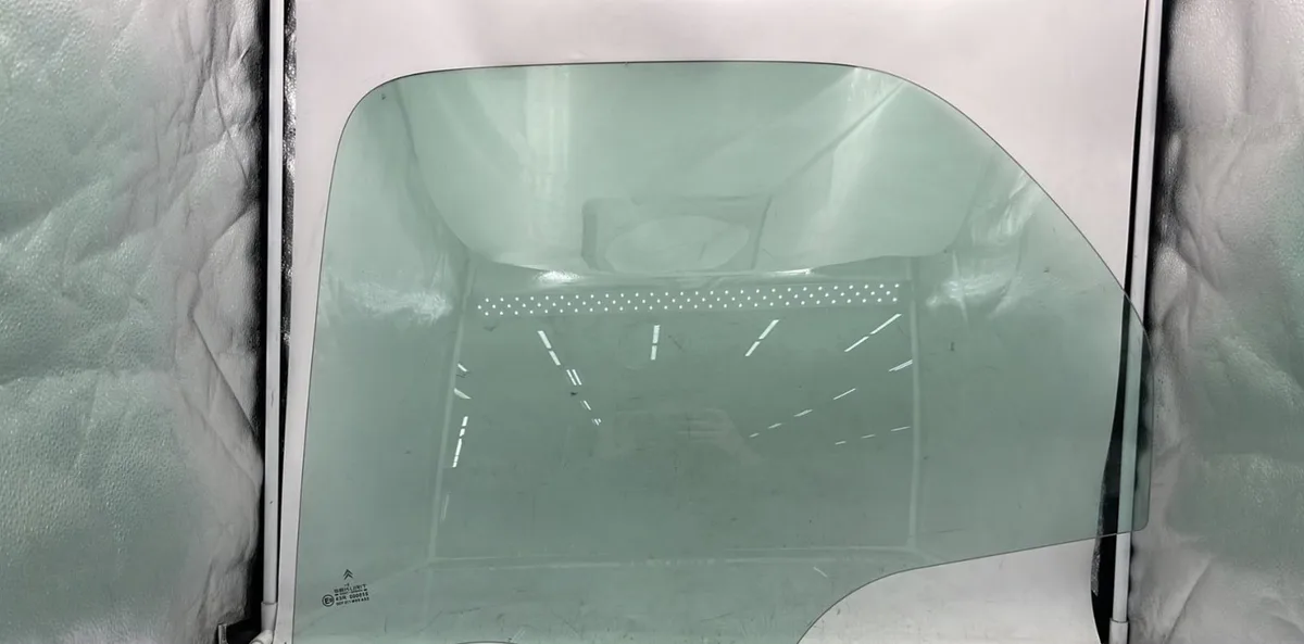 Glace porte ar g CITROEN XSARA PICASSO PHASE 2 occasion