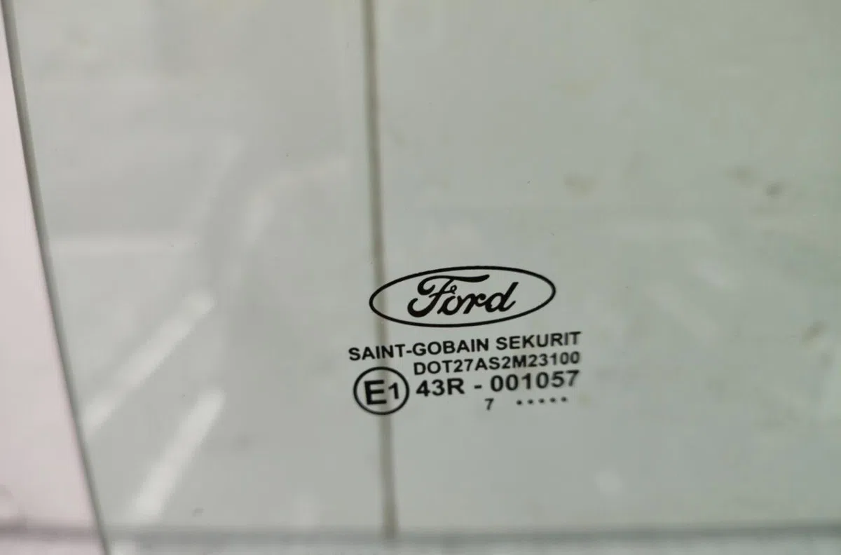 Glace porte ar g FORD C-MAX 1 PHASE 2 occasion