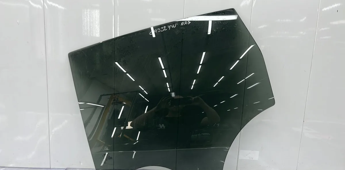 Glace porte ar g FORD C-MAX 2 PHASE 1 occasion