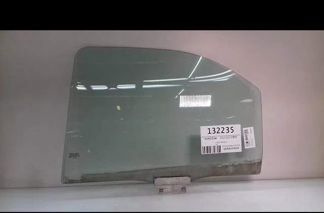 Glace porte ar g Ford MONDEO II (BAP) 1.8 td (1996-2000) 5 portes occasion