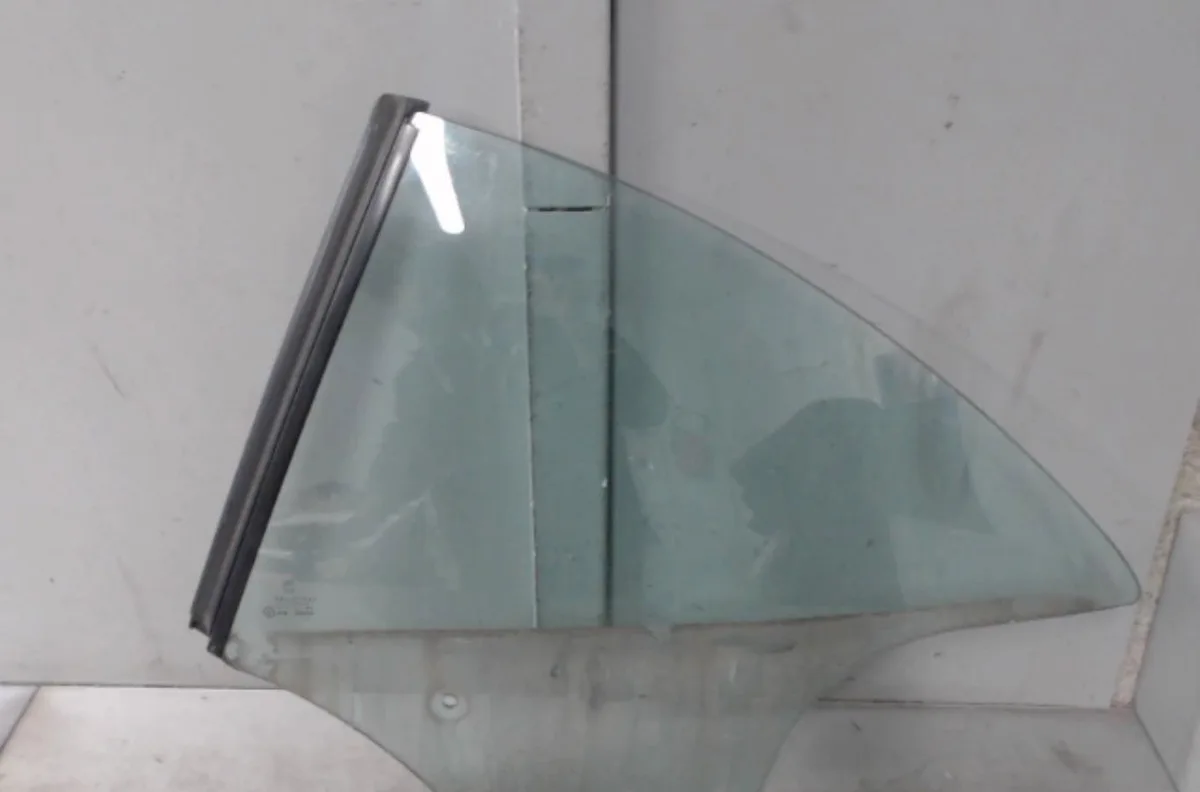 Glace porte ar g Peugeot 307 CC (3B) 1.6 16v (2003-2009) 2 portes occasion