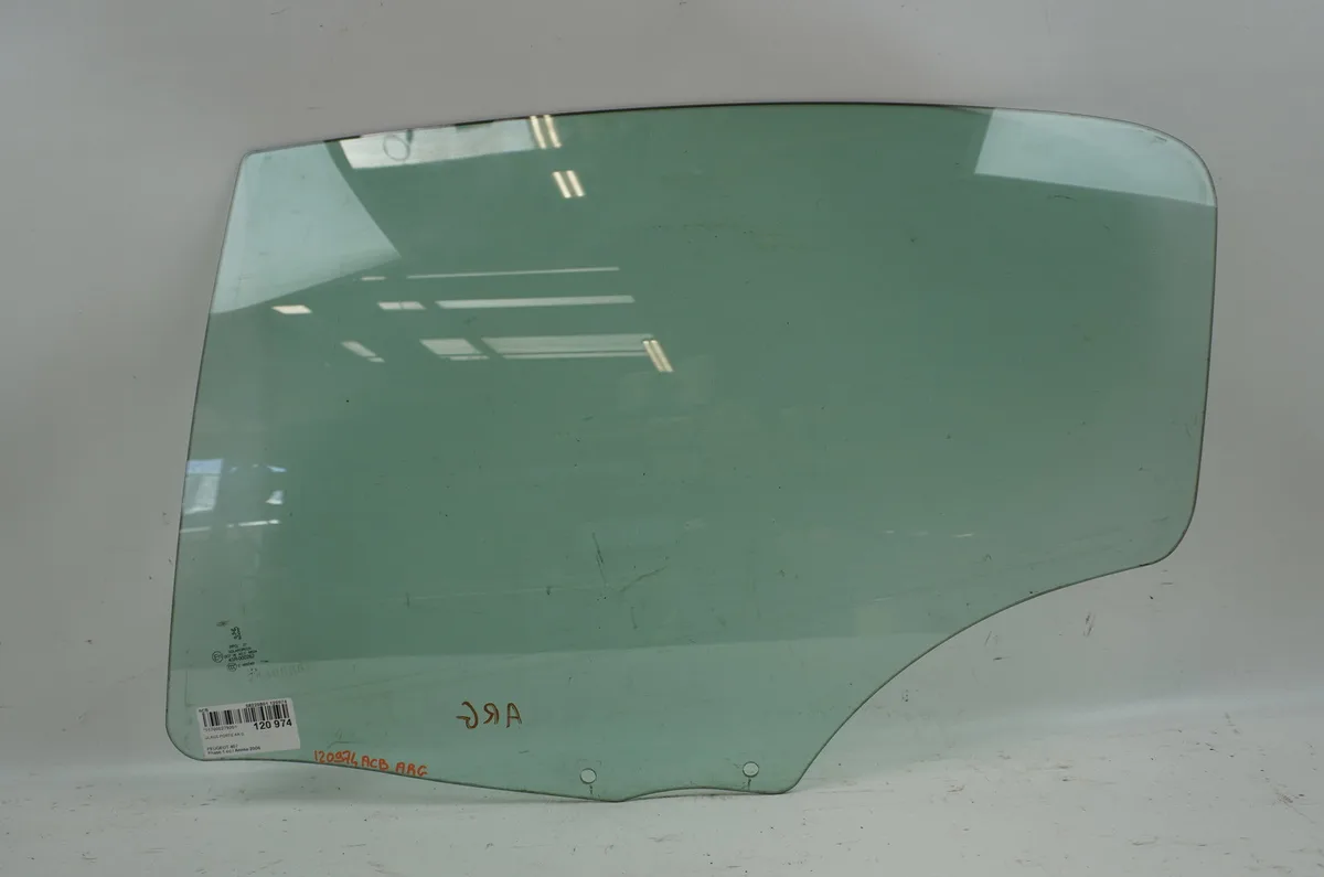 Glace porte ar g Peugeot 407 (6D_) 2.0 hdi 135 (6drhrh, 6drhre, 6drhrg, 6drhrj) (2004-2010) 4 portes occasion