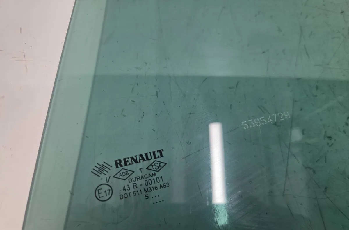 Glace porte ar g RENAULT CLIO 4 PHASE 1 BREAK occasion