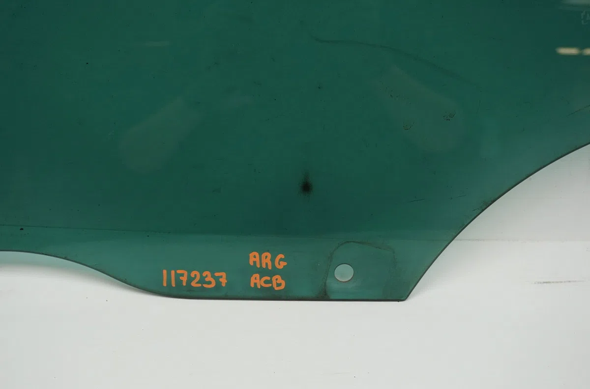 Glace porte ar g Renault CLIO III Grandtour (KR0-1_) 1.5 dci (kr0g) (2007-2012) occasion