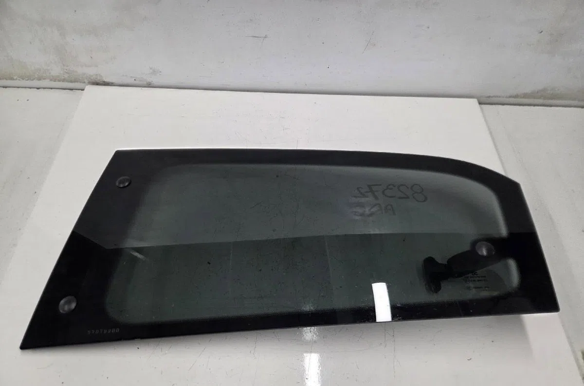Glace porte ar g RENAULT TWINGO 3 PHASE 1 occasion