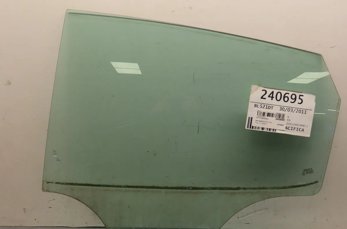 Glace porte ar g Seat IBIZA IV (6J5, 6P1) 1.6 tdi (2009-2015) occasion