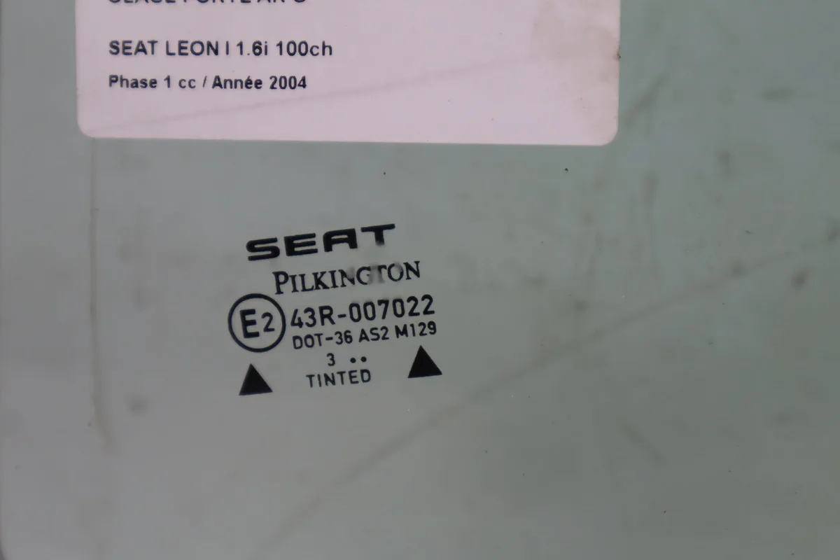 Glace porte ar g Seat LEON (1M1) 1.6 16 v (2000-2006) occasion