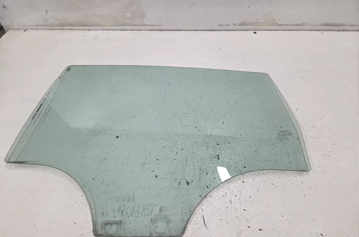 Glace porte ar g SEAT LEON 2 PHASE 2 occasion