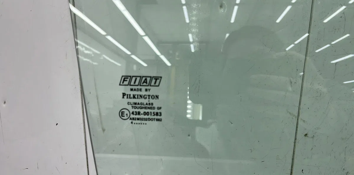 Glace porte av d FIAT STILO occasion