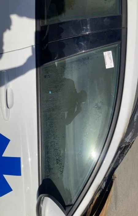 Glace porte av d FORD FOCUS 4 PHASE 1 BREAK occasion