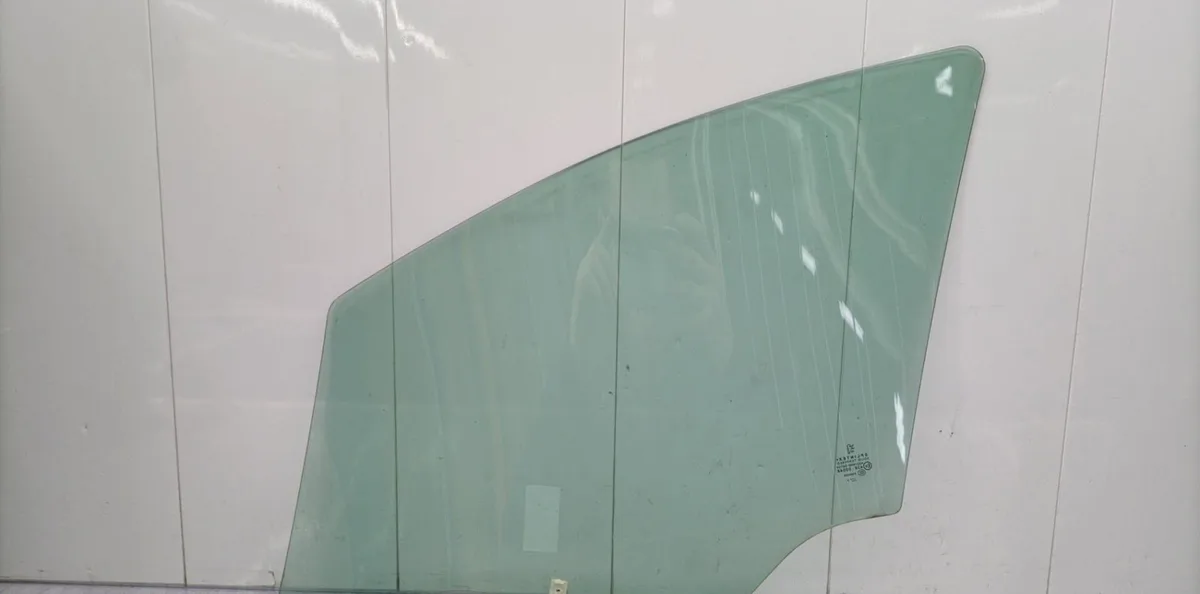 Glace porte av d PEUGEOT 307 PHASE 2 occasion