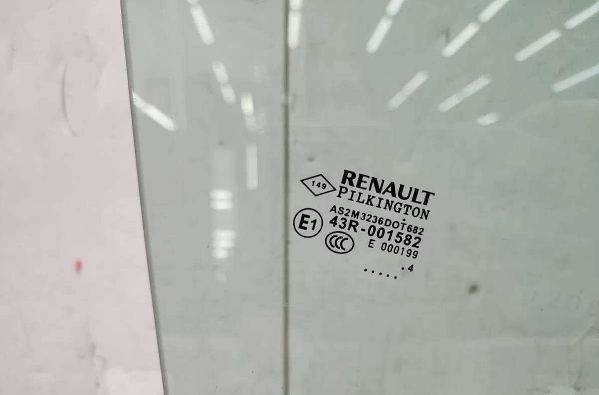 Glace porte av d RENAULT CAPTUR 1 PHASE 1 occasion
