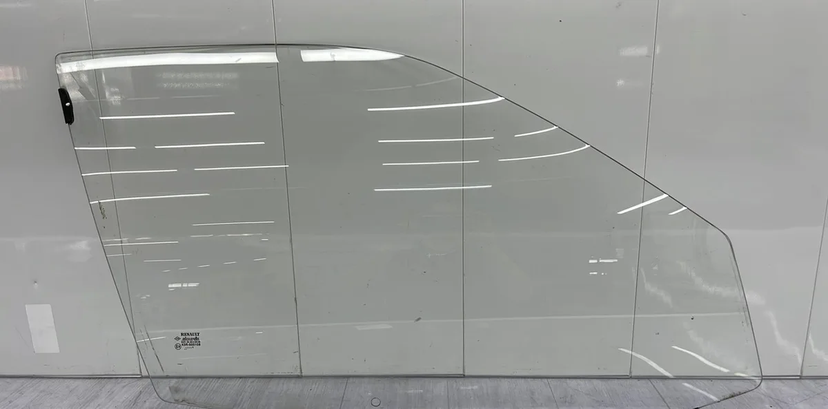 Glace porte av d RENAULT CLIO 1 PHASE 1 occasion