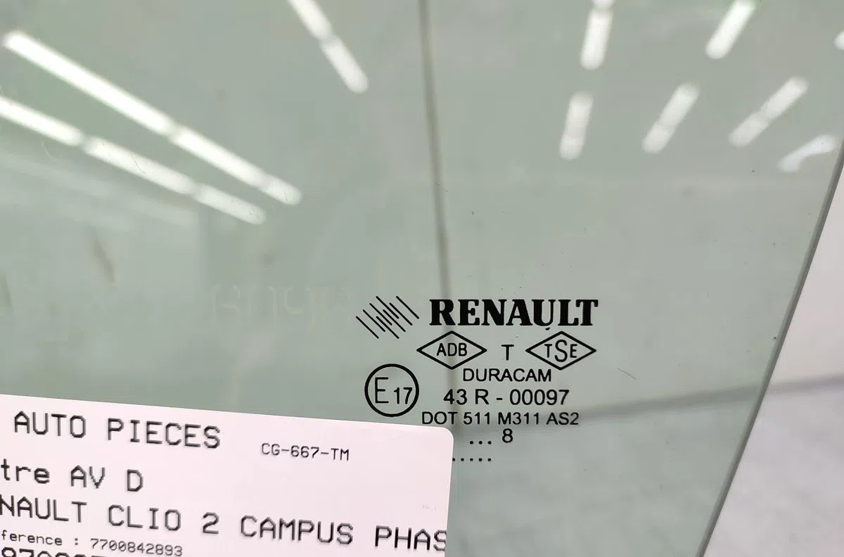 Glace porte av d RENAULT CLIO 2 CAMPUS PHASE 1 occasion