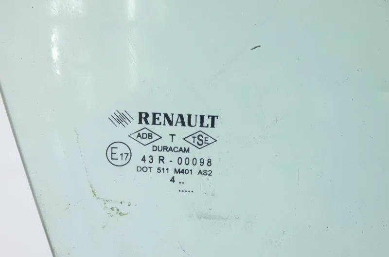 Glace porte av d RENAULT CLIO 2 PHASE 2 occasion