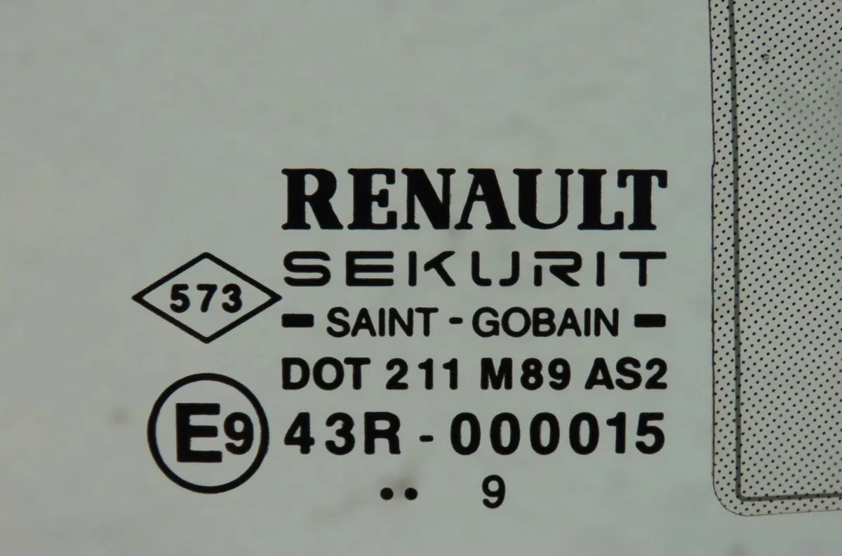 Glace porte av d Renault CLIO II (BB_, CB_) 1.4 (b-cb0c, b-cb0s) (1998-2005) occasion