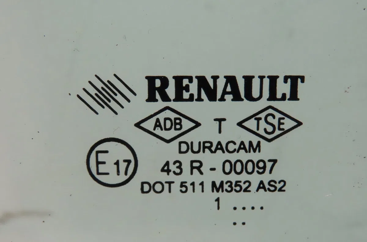 Glace porte av d Renault CLIO III (BR0-1, CR0-1) 1.5 dci (2010-2014) 5 portes occasion