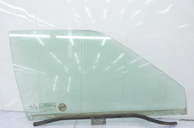 Glace porte av d RENAULT R25 PHASE 2 occasion