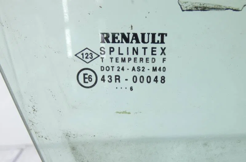 Glace porte av d RENAULT SCENIC 1 PHASE 1 occasion