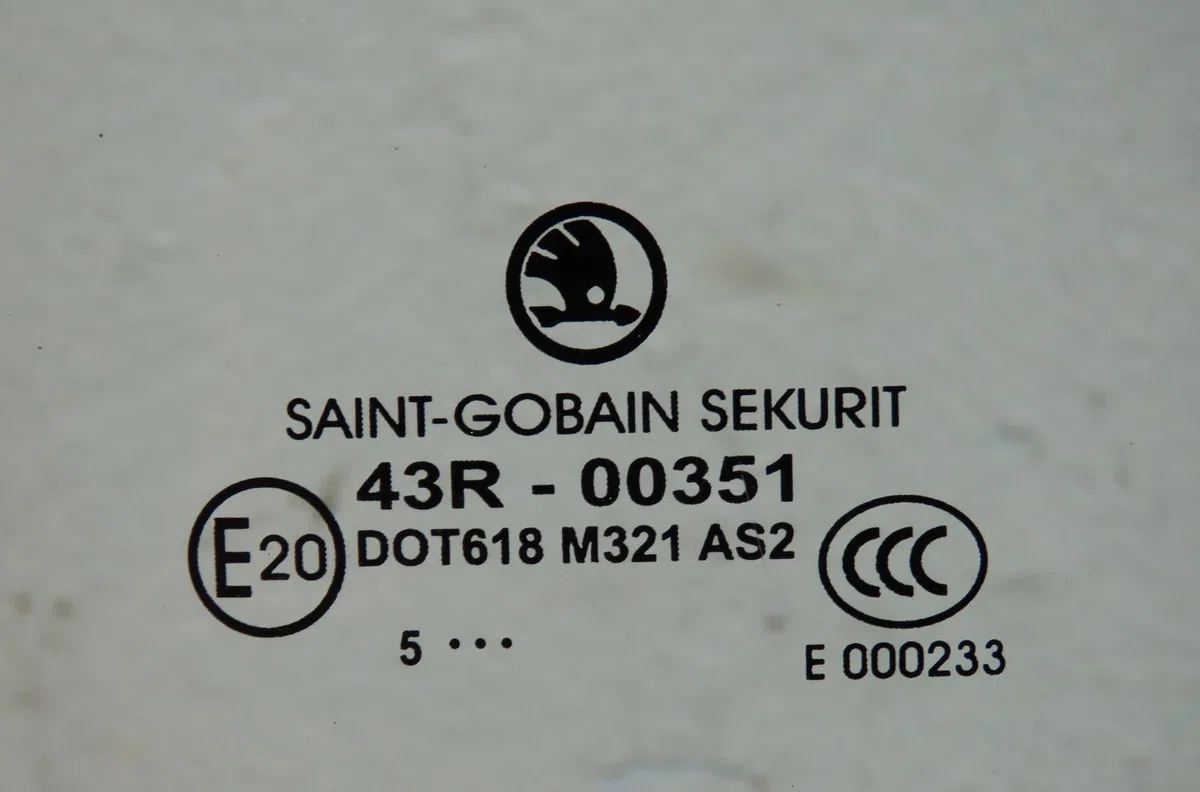 Glace porte av d Skoda FABIA I (6Y2) 1.9 tdi rs (2003-2008) occasion