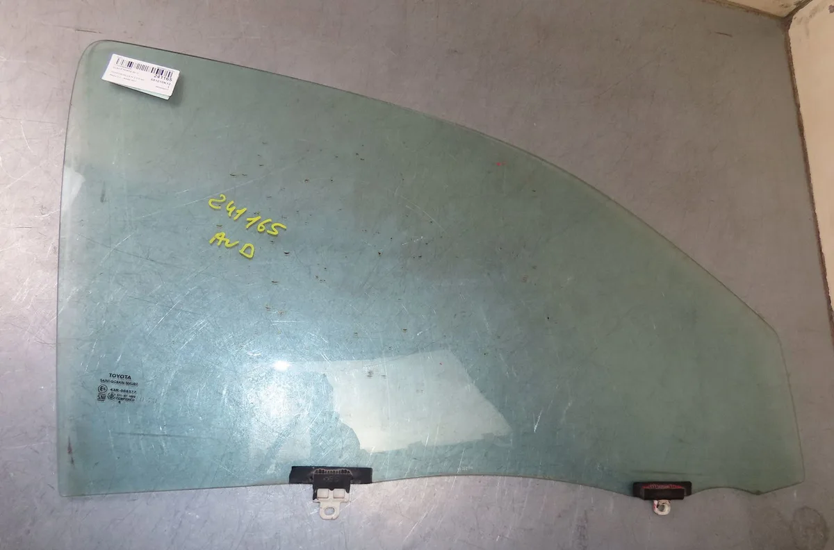 Glace porte av d TOYOTA HILUX occasion
