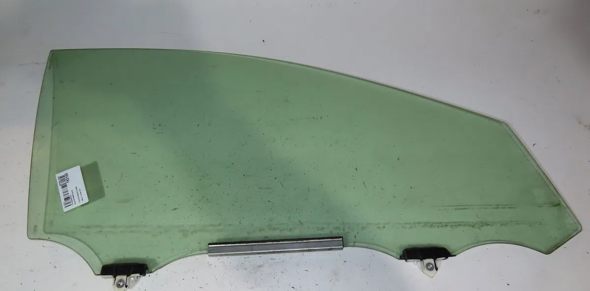 Glace porte av d Toyota RAV 4 IV (_A4_) 2.0 d (wwa42_) (2015-2018) occasion