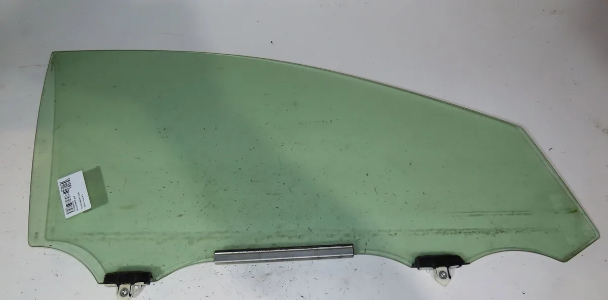 Glace porte av d Toyota RAV 4 IV (_A4_) 2.0 d (wwa42_) (2015-2018) occasion