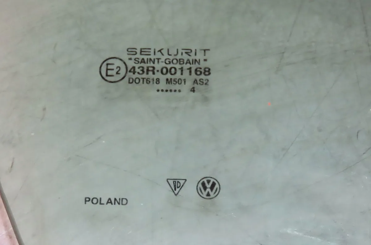 Glace porte av d VOLKSWAGEN TOUAREG occasion