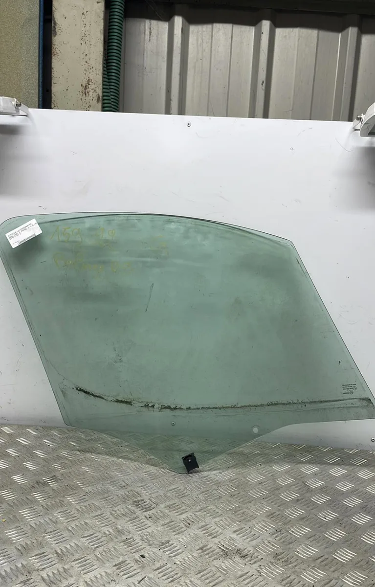 Glace porte av g CITROEN BERLINGO 2 PHASE 1 occasion