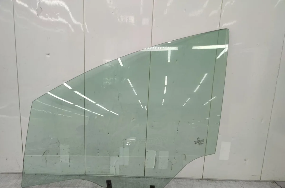 Glace porte av g CITROEN C4 1 PHASE 2 occasion