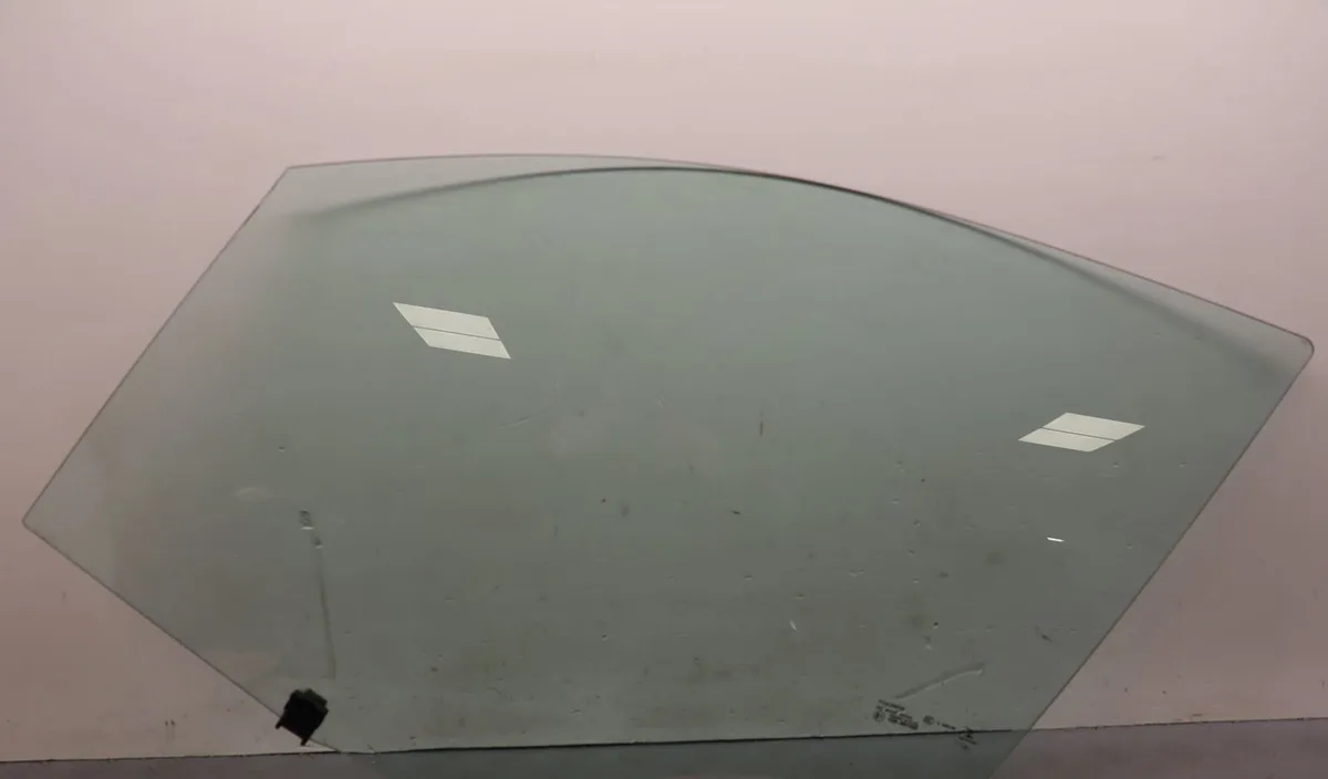 Glace porte av g Citroen C4 II (NC_) 1.6 bluehdi 100 (2014) occasion