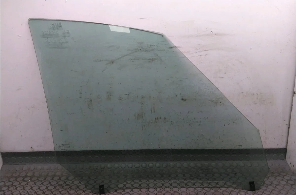 Glace porte av g Citroen C4 PICASSO I Monospace (UD_) 1.6 hdi 110 (2010-2013) 5 portes occasion