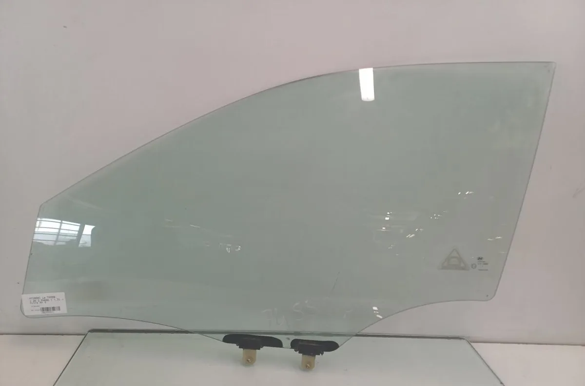 Glace porte av g HYUNDAI I 20 2 PHASE 1 occasion