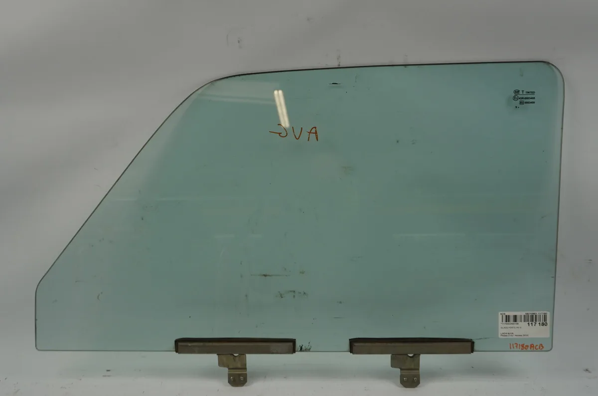 Glace porte av g Lada NIVA Véhicule tout terrain fermé (2121, 2131) 1.7 lpg (2002-2015) occasion