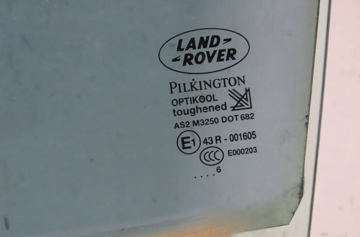 Glace porte av g Land rover DISCOVERY III (L319) 2.7 td 4x4 (2004-2009) occasion