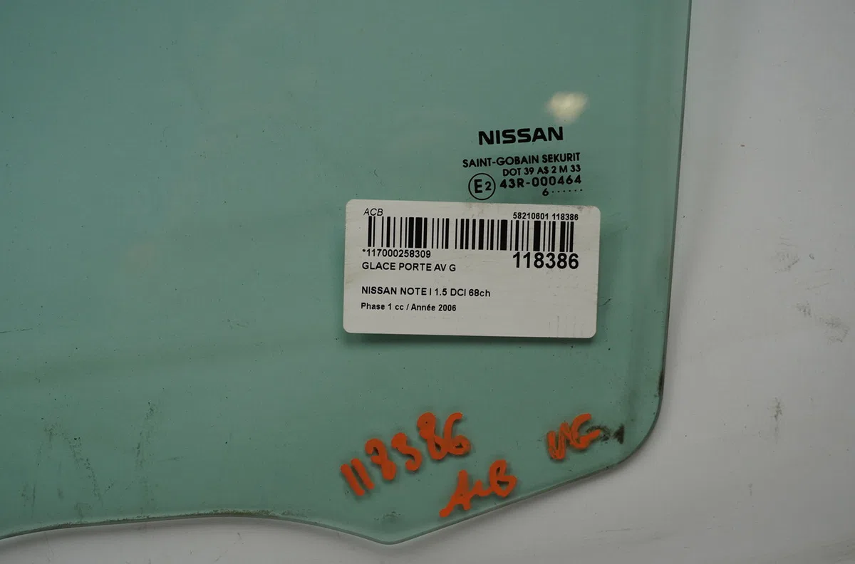 Glace porte av g Nissan NOTE (E11, NE11) 1.5 dci (2010-2012) occasion