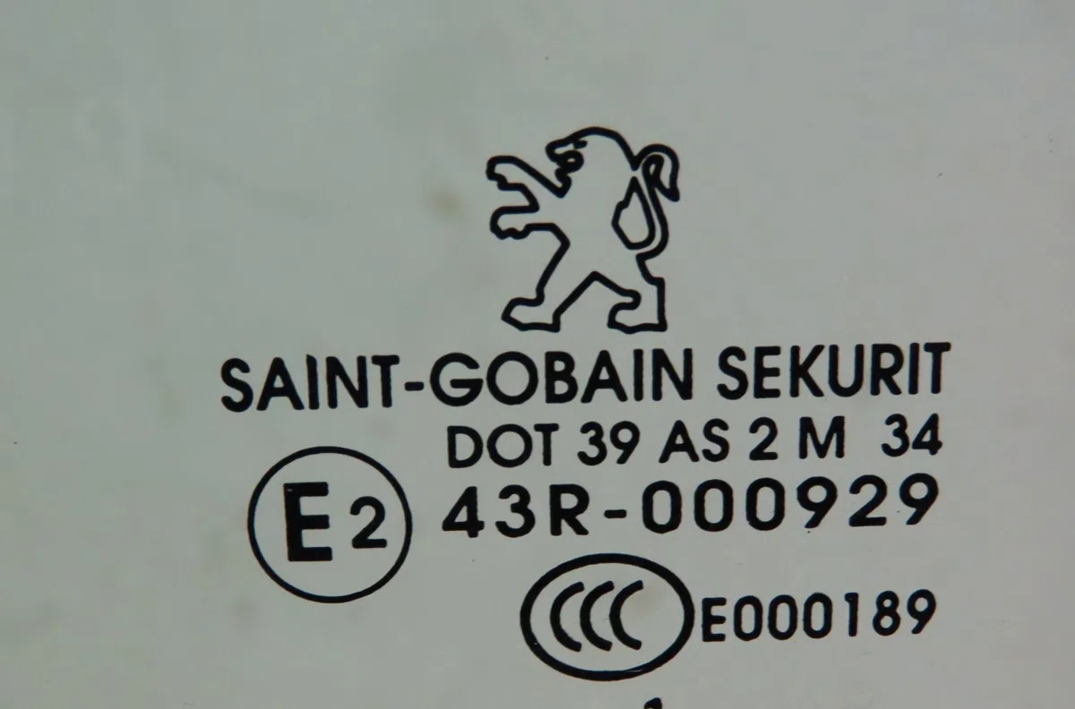 Glace porte av g Peugeot 308 SW I (4E_, 4H_) 1.6 hdi (2009-2014) occasion