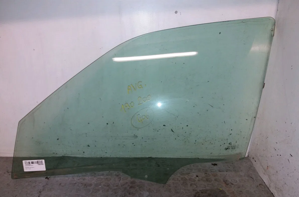 Glace porte av g Peugeot 406 (8B) 2.2 hdi (2000-2004) occasion
