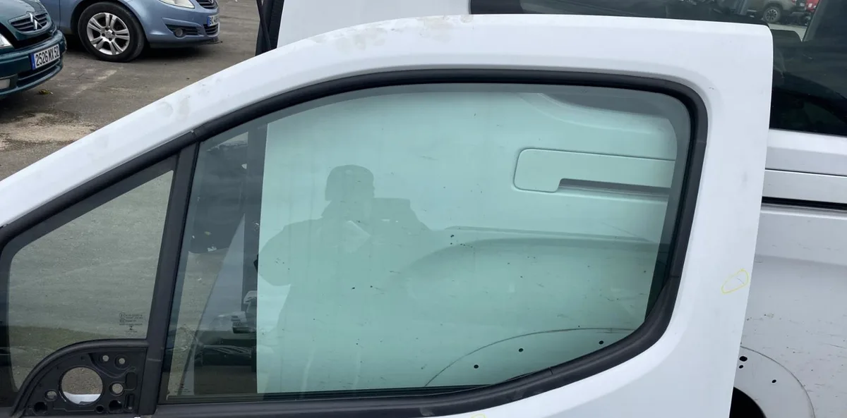 Glace porte av g PEUGEOT RIFTER occasion