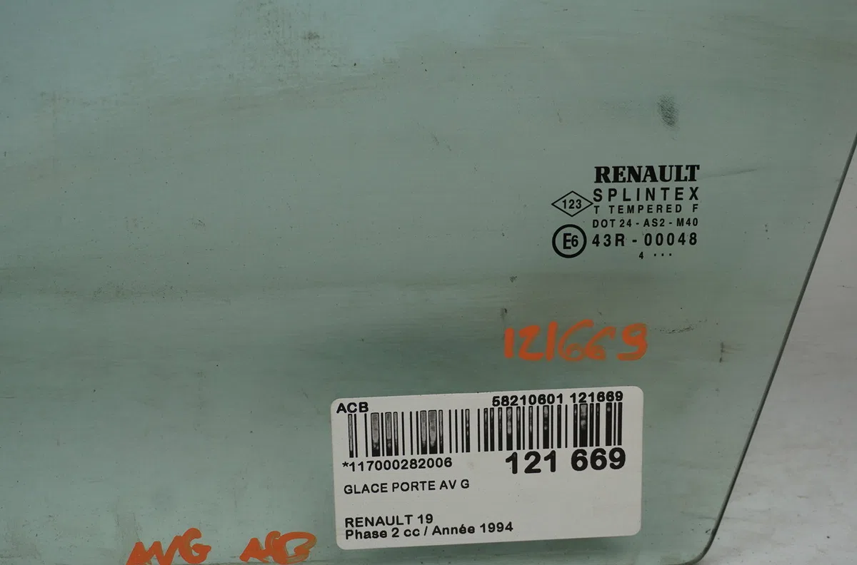 Glace porte av g Renault 19 II (B-C53_) 1.4 (1992-1995) occasion