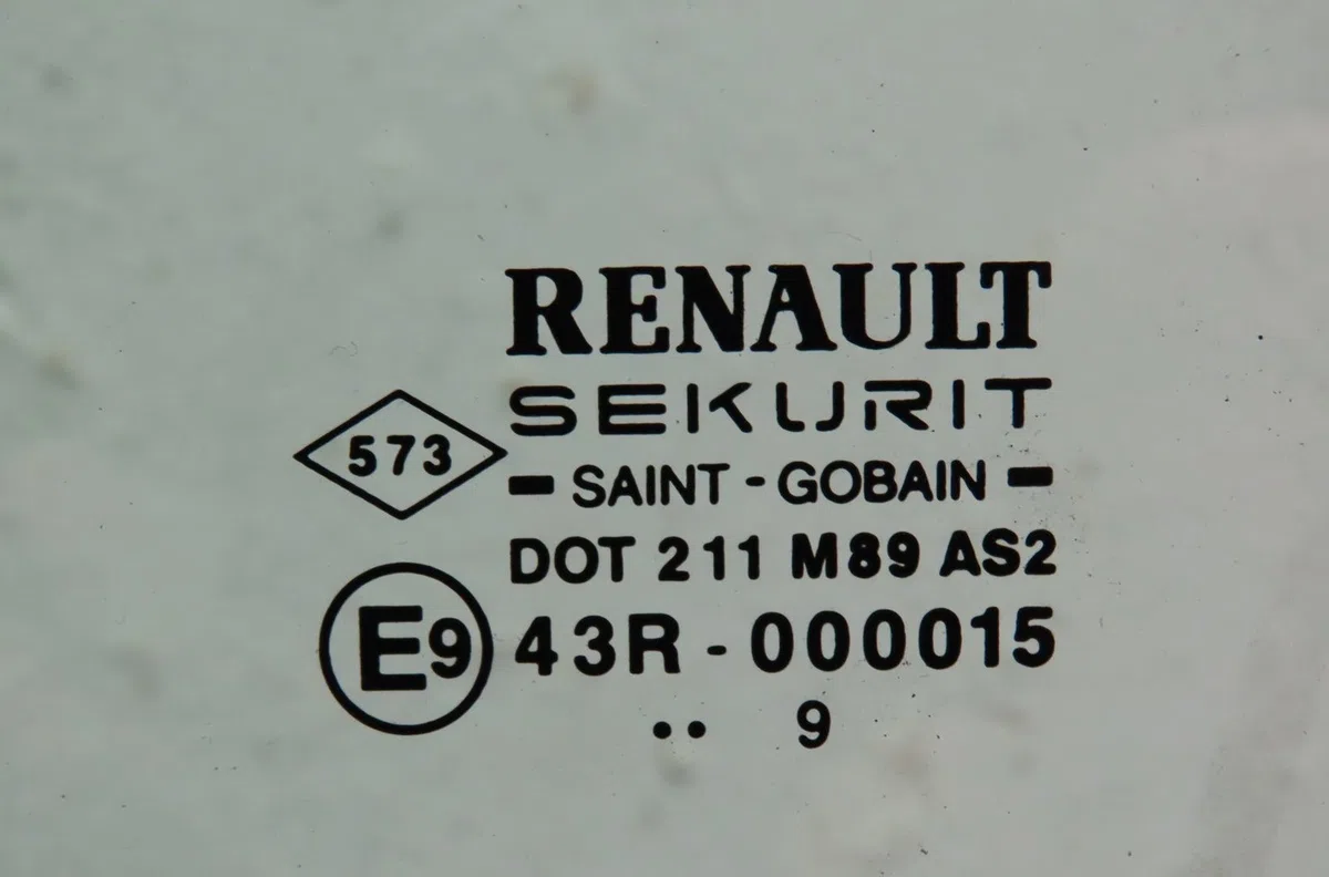 Glace porte av g Renault CLIO II (BB_, CB_) 1.4 (b-cb0c, b-cb0s) (1998-2005) occasion