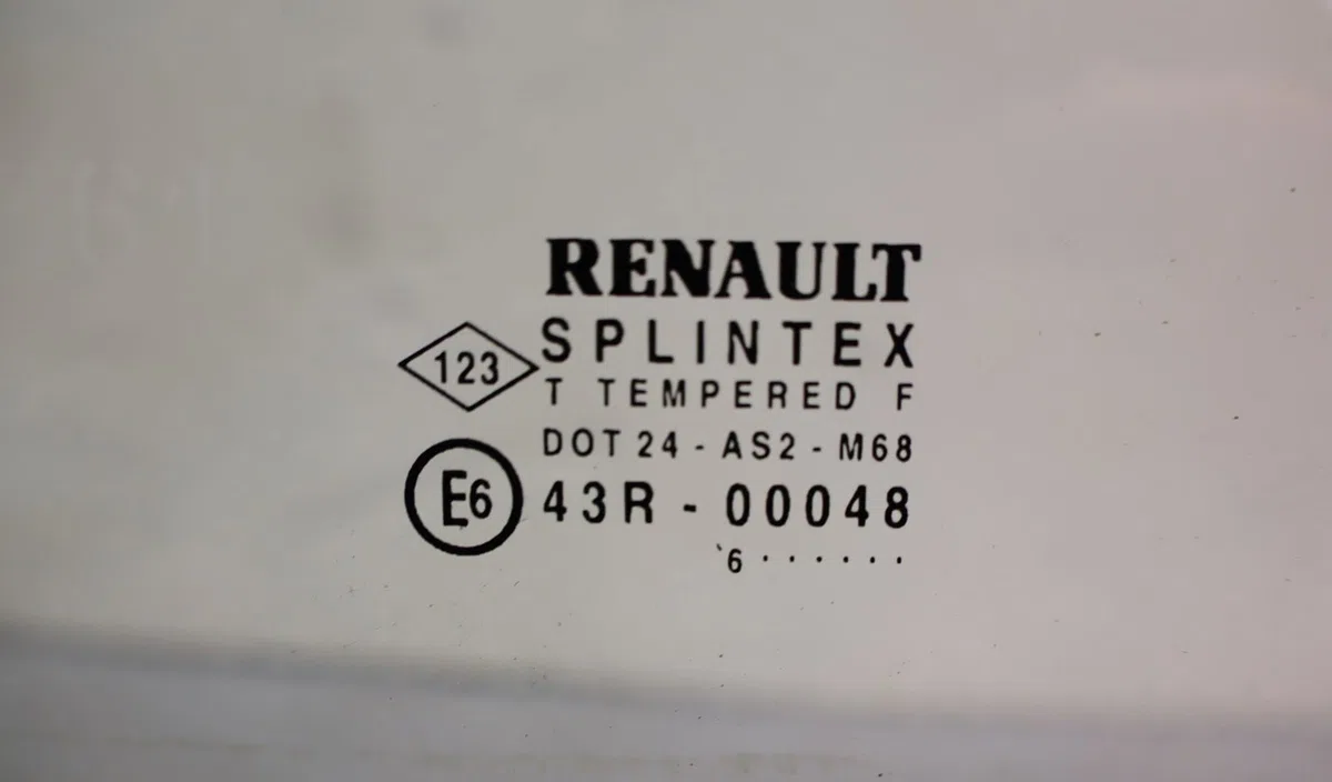 Glace porte av g Renault CLIO II (BB_, CB_) 1.5 dci (2003-2005) occasion