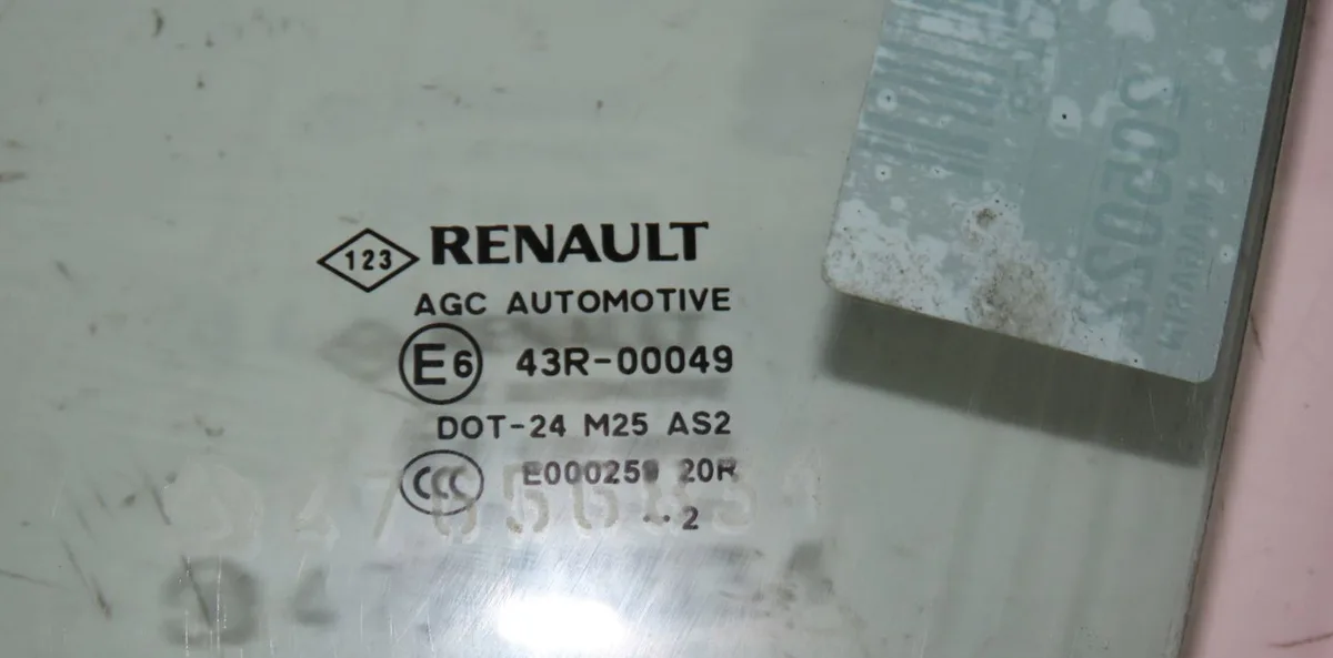 Glace porte av g Renault GRAND SCÉNIC III (JZ0-1_) 1.5 dci (2009) 5 portes occasion