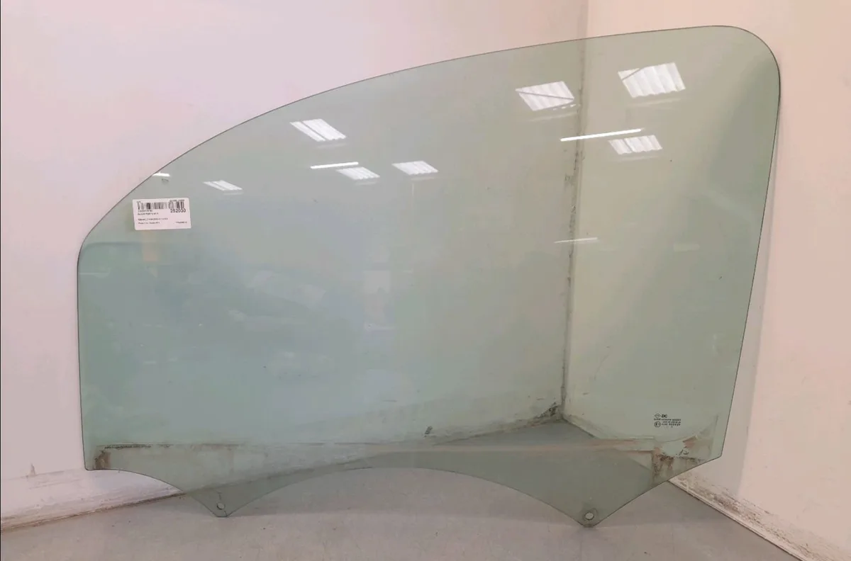 Glace porte av g Renault KANGOO Express (FW0-1_) 1.5 dci 75 (fw07, fw10, fw04) (2010) 4 portes occasion