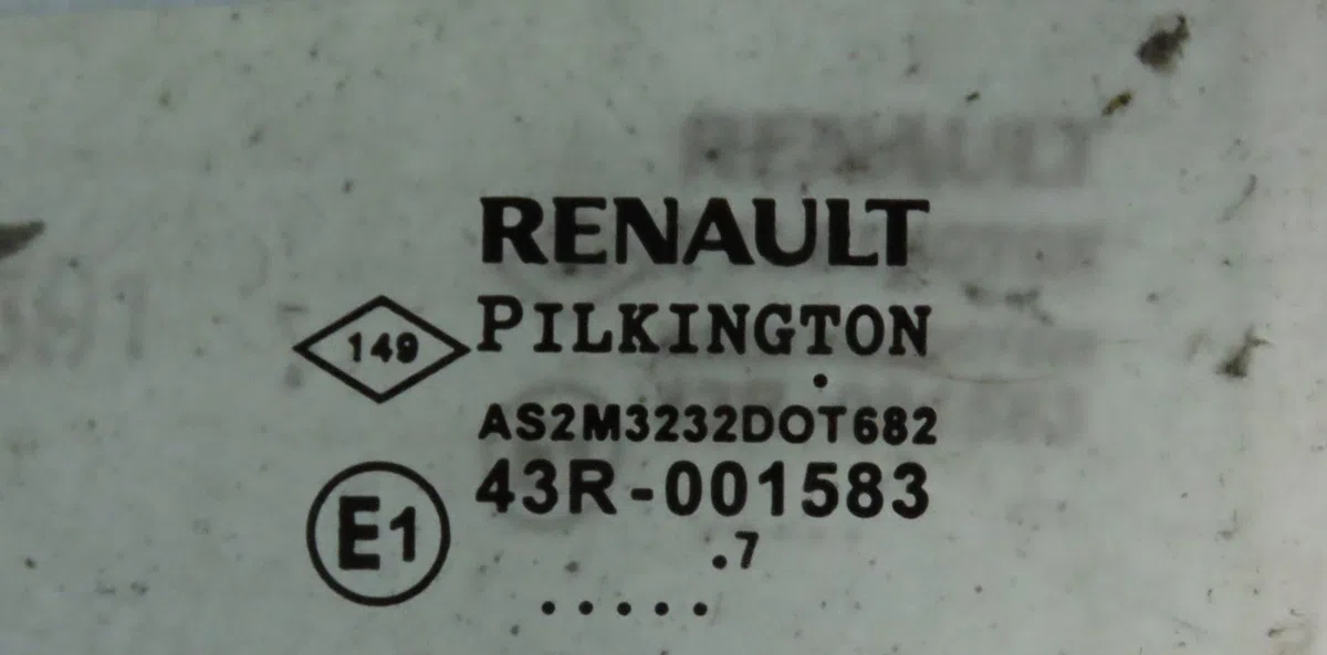 Glace porte av g Renault TWINGO II (CN0_) 1.2 (cn0d) (2007-2014) 3 portes occasion