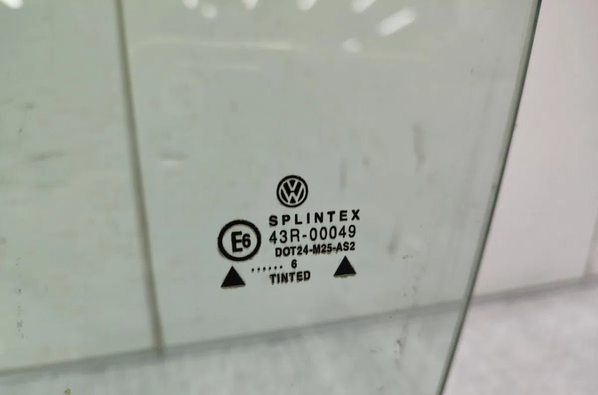 Glace porte av g VOLKSWAGEN GOLF 3 occasion