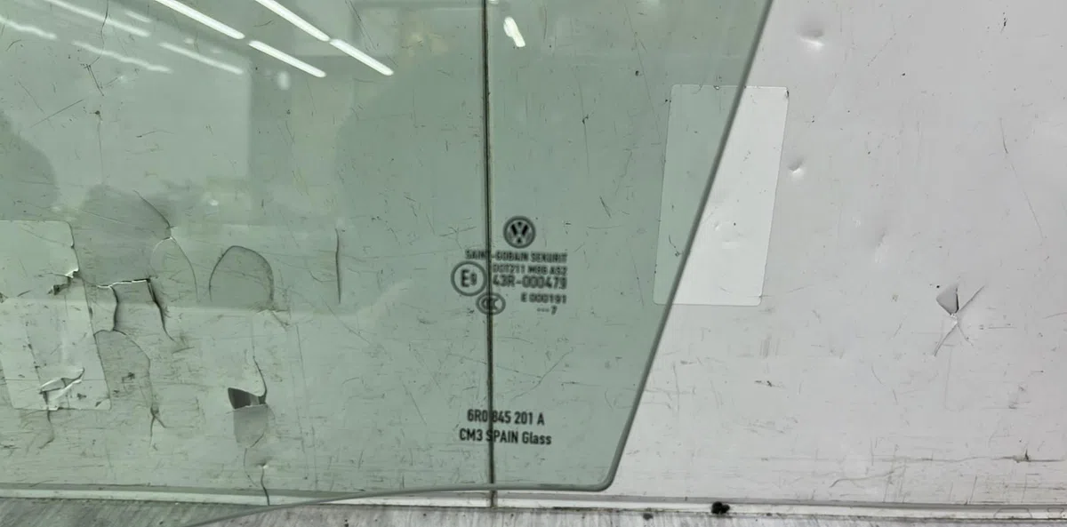 Glace porte av g VOLKSWAGEN POLO 5 PHASE 2 occasion