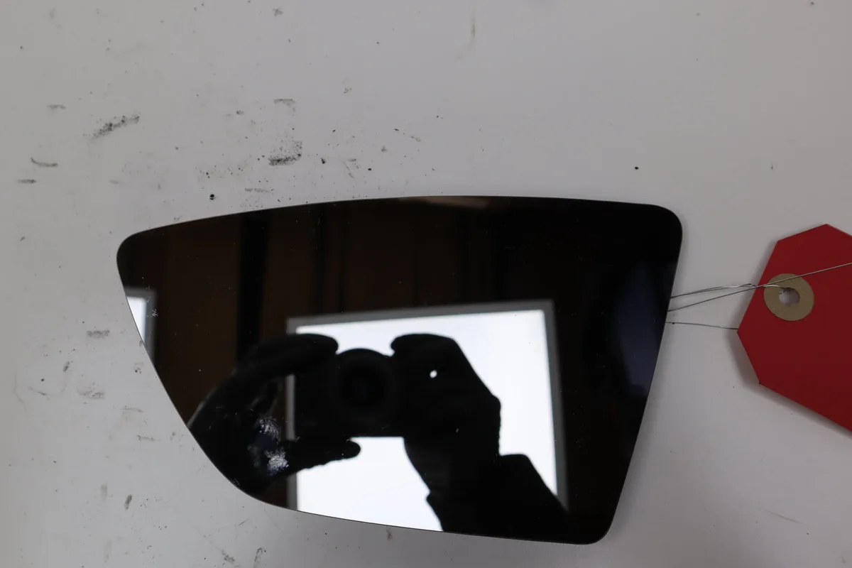 Glace retroviseur exterieur gauche Seat LEON (5F1) 2.0 tdi (2012-2020) 5 portes occasion