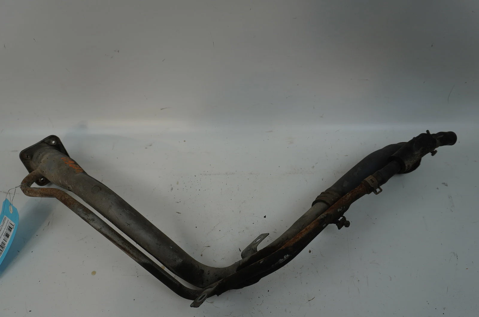 Goulotte carburant Hyundai PONY I (X-3) 1.3 i 12v (1994-2000) occasion